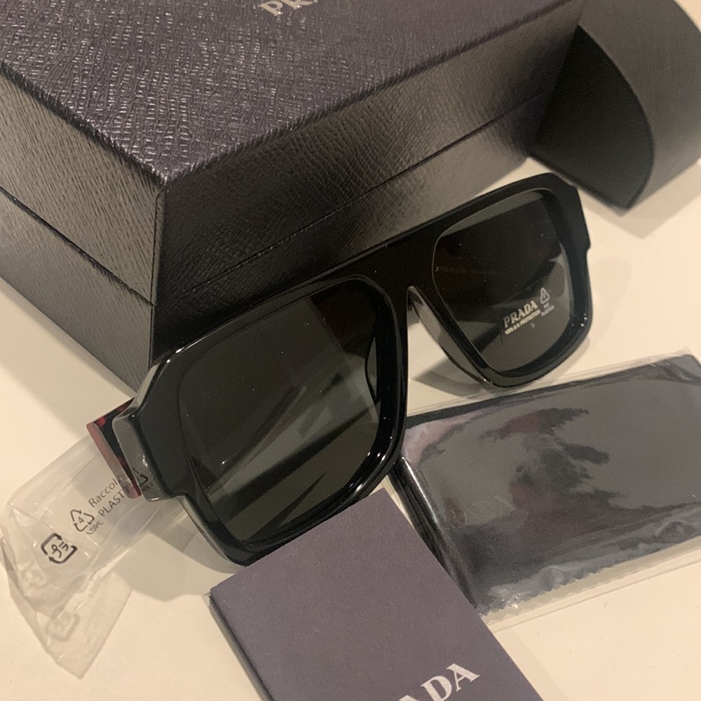 NEW PRADA PR 22YS 1AB5S0 BLACK DARK GREY AUTHENTIC SUNGLASSES 58-15 “Wide Frame” - Picture 2 of 10